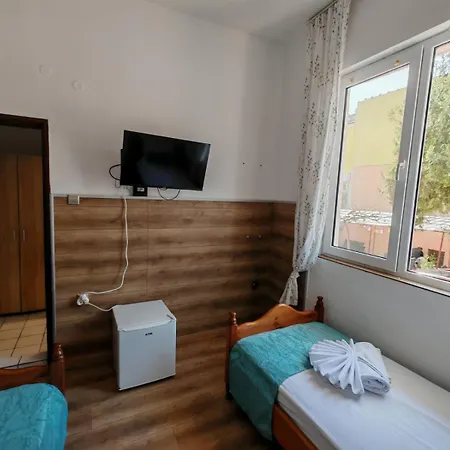 Къща за гости пиргос 3*