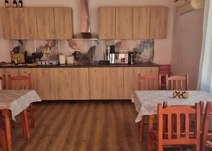 招待所 пиргос