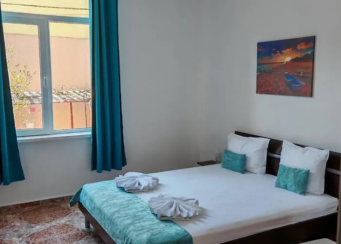 пиргос 招待所