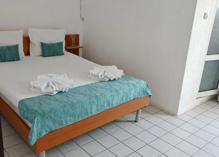 招待所 пиргос 3*